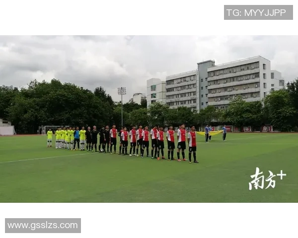 2018年足球明星齐聚深圳展现球技魅力与激情盛宴 2018年足球明星齐聚深圳展现球技魅力与激情盛宴