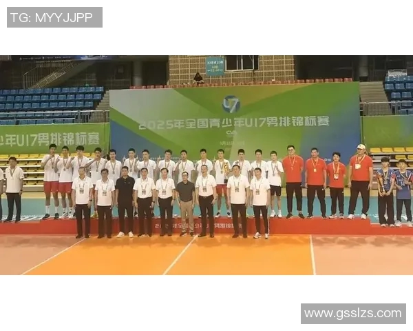 上海排球队在排球团队协作中取得新高成就引发广泛关注与赞誉 上海排球队在排球团队协作中取得新高成就引发广泛关注与赞誉